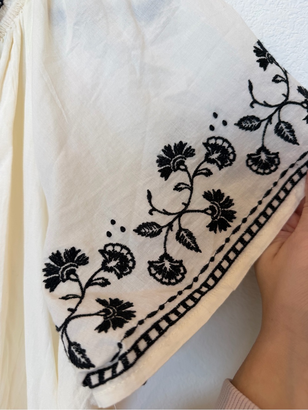 NWT - Old Navy Embroidered Trim Cream Dress - Picture 3 of 4